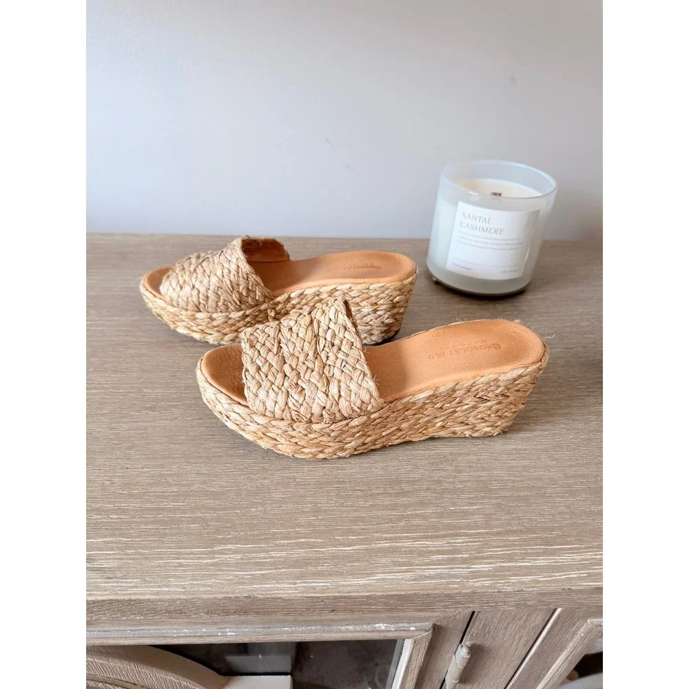 Chocolat Blu Yuma Platform Wedge Sandals Womens Natural Tan Size 6.5